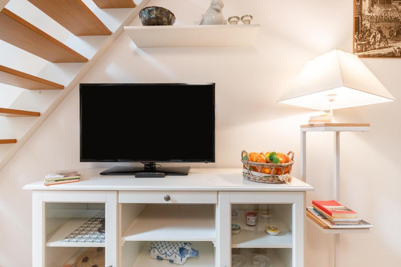 Lovely Studio In The Heart Of The Historic Center Florens Exteriör bild